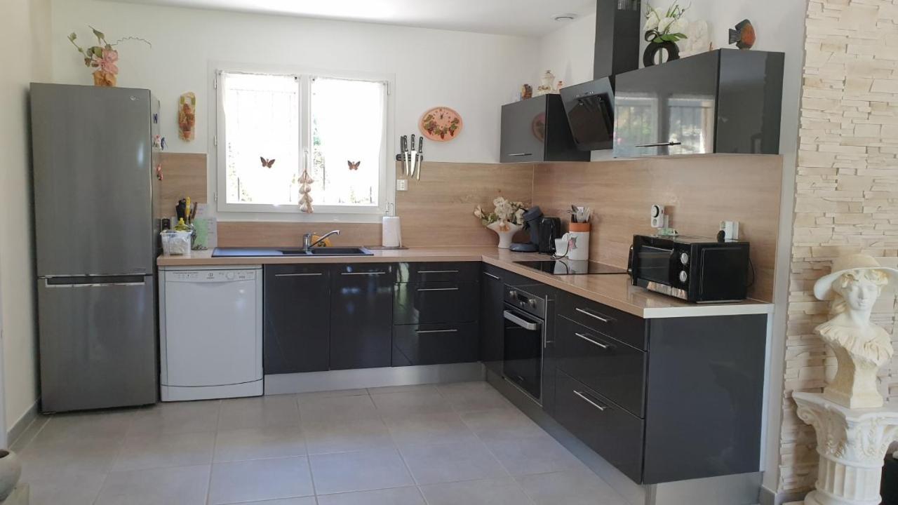Villa Entrechaux Екстериор снимка