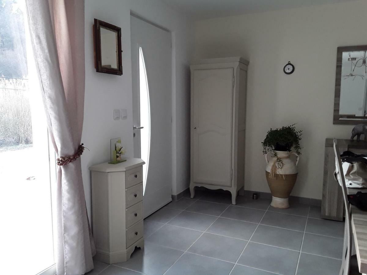 Villa Entrechaux Екстериор снимка